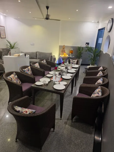 THE ROYAL PALACE INN Gallery Image