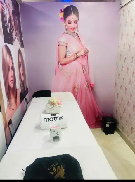 GOLD MAKEUP & BEAUTY STUDIO Gallery Image