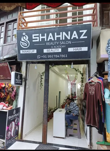 SHAHNAZ BEAUTY SALON & ACADEMY Gallery Image
