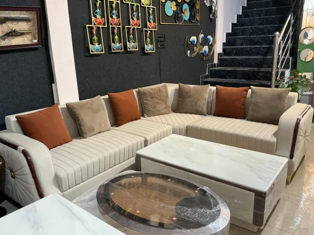 BHAKUNI FURNITURE & MINI MART Gallery Image