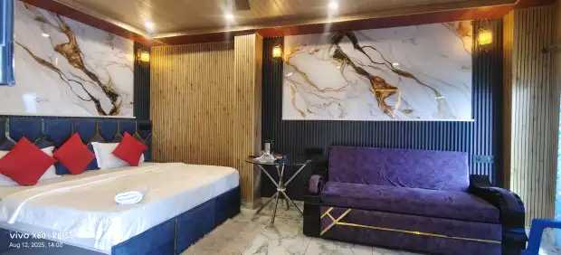 HOTEL MYSTIC MOUNTAIN Gallery Image