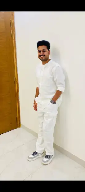 सुरेन्द्र कुमार धर्मेश कुमार ज्वैलर्स Gallery Image