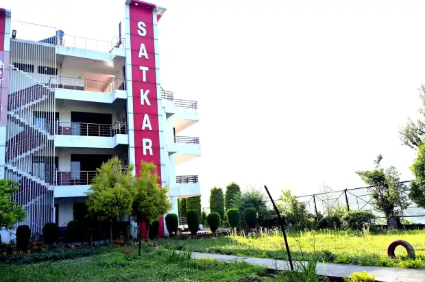 HOTEL SATKAR & RESTAURANT Gallery Image
