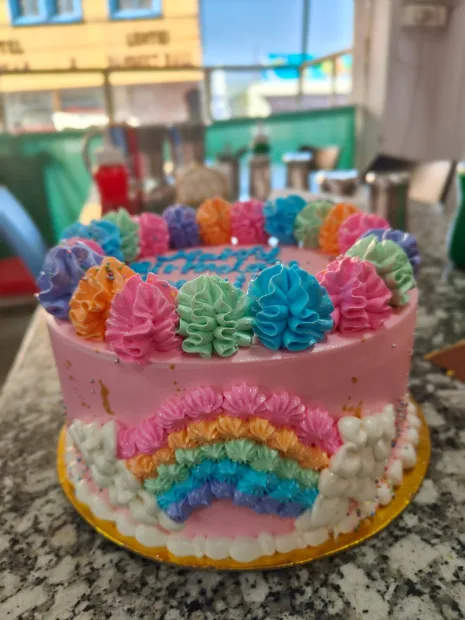 SAUN SWEETS & SAUN BAKERS Gallery Image