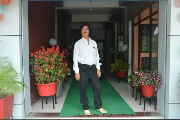 HOTEL RAWAT PALACE Gallery Image