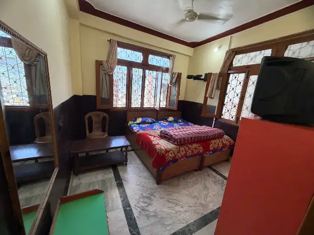 HOTEL PRASHANT Gallery Image