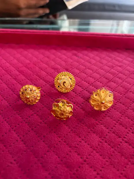 BANARSHI DAS JEWELLERS Gallery Image