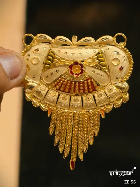 MAA KAMLA BANGLES & DESIGNER JEWELLERS Gallery Image