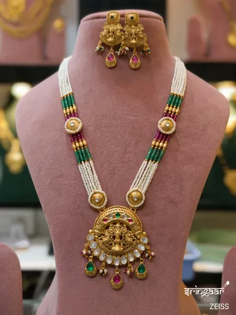MAA KAMLA BANGLES & DESIGNER JEWELLERS Gallery Image