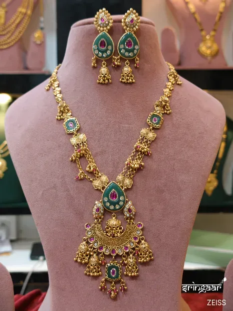 MAA KAMLA BANGLES & DESIGNER JEWELLERS Gallery Image