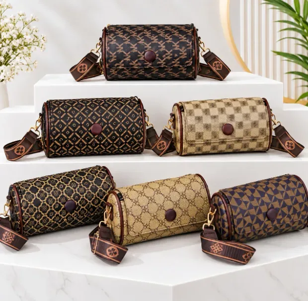 👛 PURSE CAFE Gallery Image