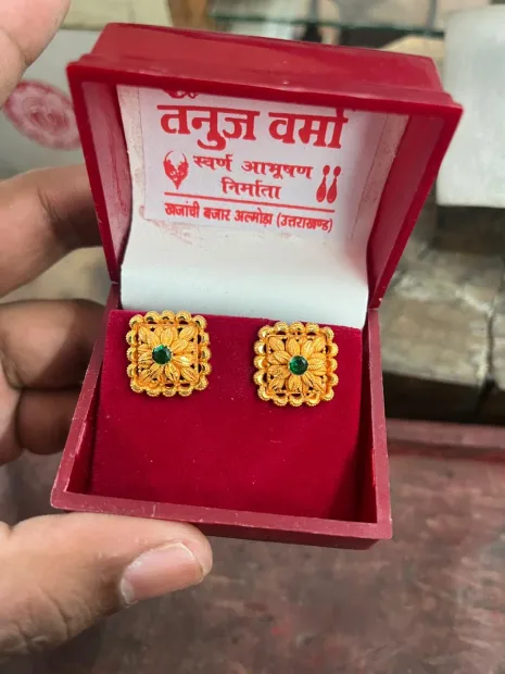 TANUJ JEWELLERS Gallery Image