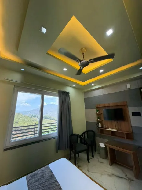 HOTEL OM NARAYANI & GEETANJALI SWEETS Gallery Image