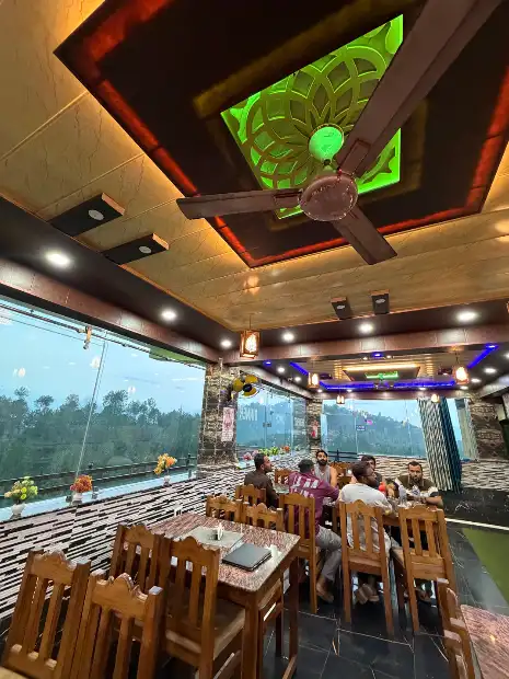 HOTEL OM NARAYANI & GEETANJALI SWEETS Gallery Image