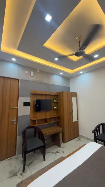 HOTEL OM NARAYANI & GEETANJALI SWEETS Gallery Image