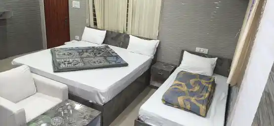 Rn.115 ₹3800 - HOTEL SIDDHANT