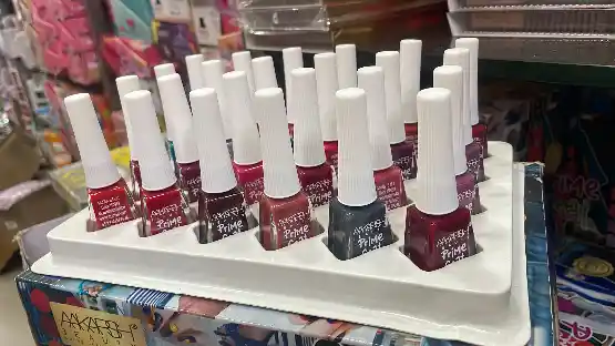 Nail paint - NAMAN ENTERPRISES