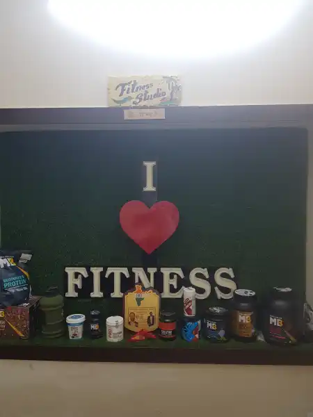  - FITNESS STUDIO