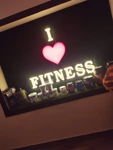  - FITNESS STUDIO