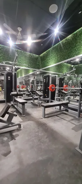  - FITNESS STUDIO