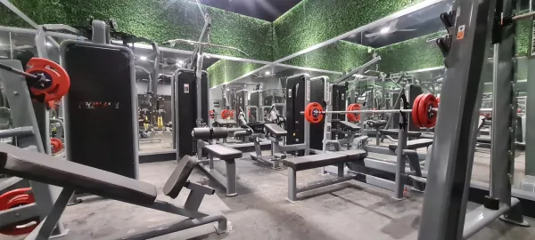  - FITNESS STUDIO