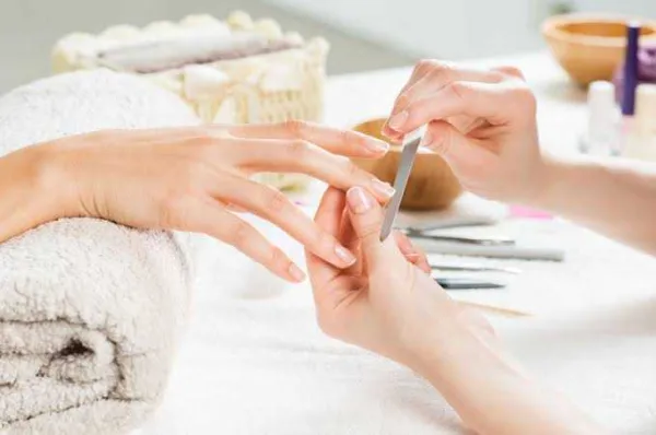 Manicure - GOLD MAKEUP & BEAUTY STUDIO