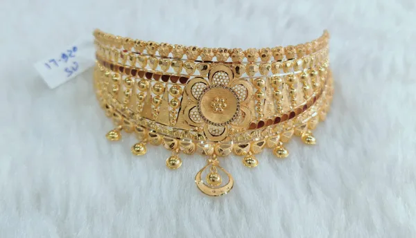  - SHRI MAKHAN JEWELLERS