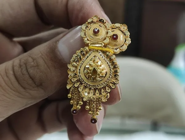  - SHRI MAKHAN JEWELLERS
