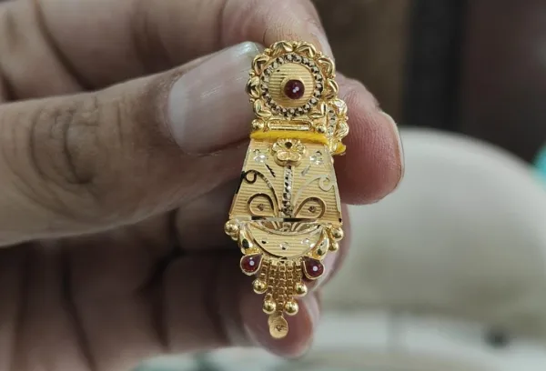  - SHRI MAKHAN JEWELLERS