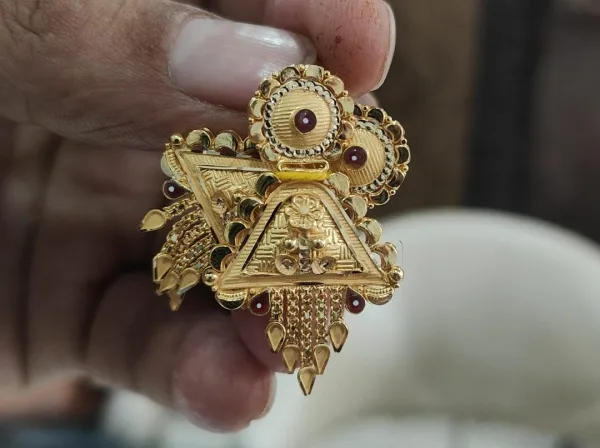  - SHRI MAKHAN JEWELLERS