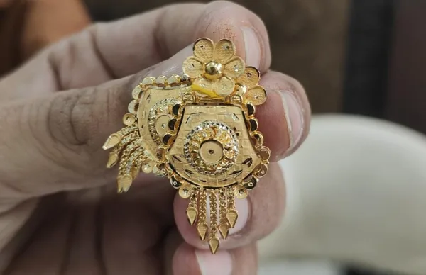  - SHRI MAKHAN JEWELLERS