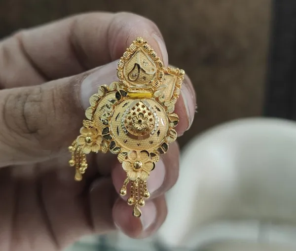  - SHRI MAKHAN JEWELLERS