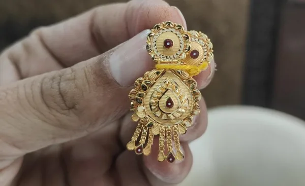  - SHRI MAKHAN JEWELLERS