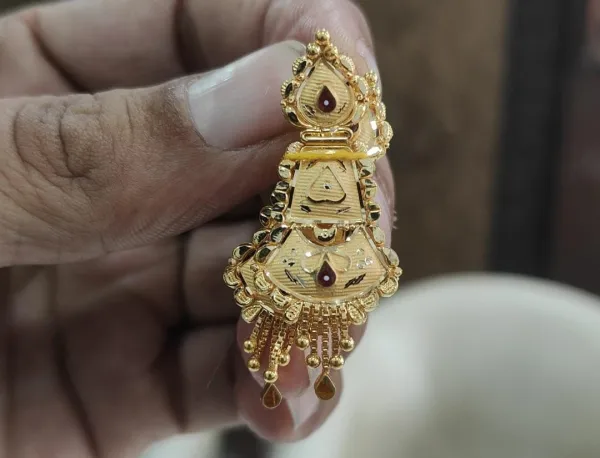  - SHRI MAKHAN JEWELLERS