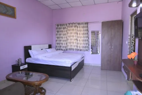 STANDARD ROOM - HOTEL ALMORA INN