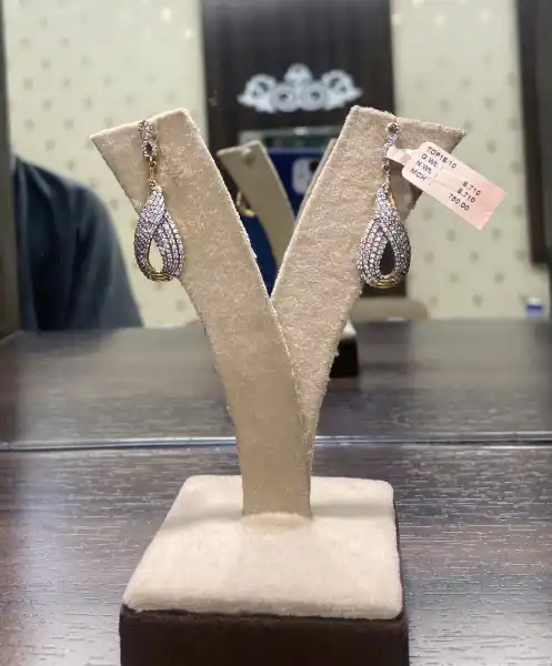 Earings - RAJ RADHIKA