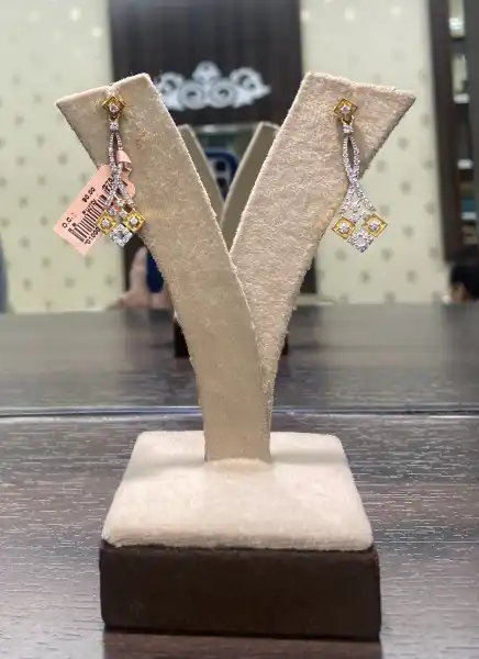 Earings - RAJ RADHIKA