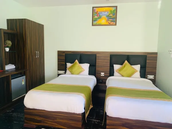  - HOTEL BHAVISHYA INN BAGESHWAR
