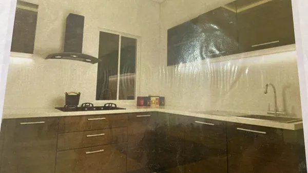  - HOUSE EXPERT
