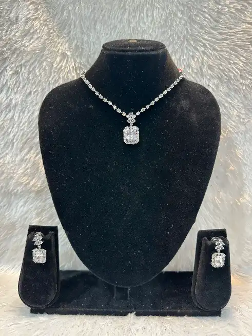 AD SET 10 - LOVELY LOOK JEWELLERY