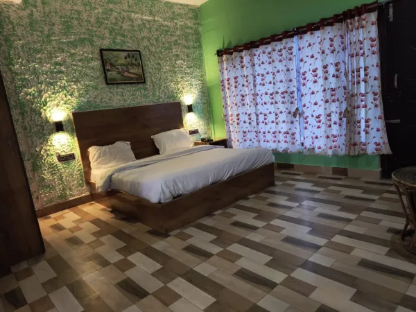  - VAISHNAVI PARADISE