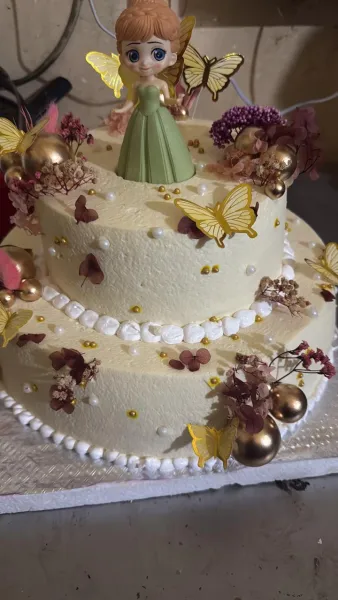 CAKE 2 - HIMALAY BAKERY & CONFECTIONERY