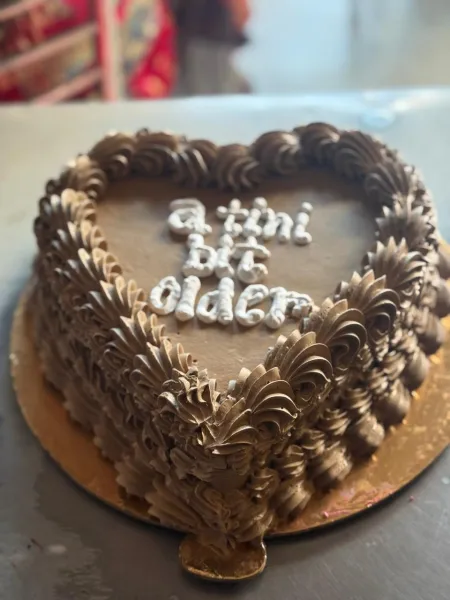 CAKE 19 - HIMALAY BAKERY & CONFECTIONERY