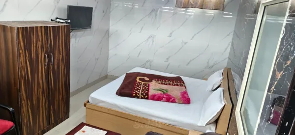  - HOTEL SIDDHANT