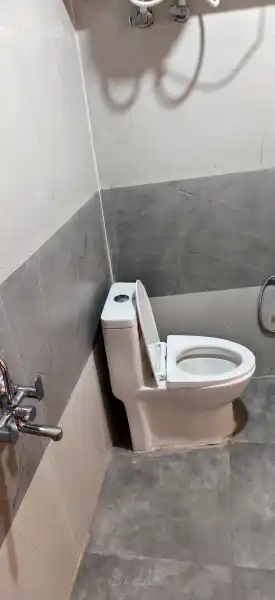 Washroom rn. 111A - HOTEL SIDDHANT