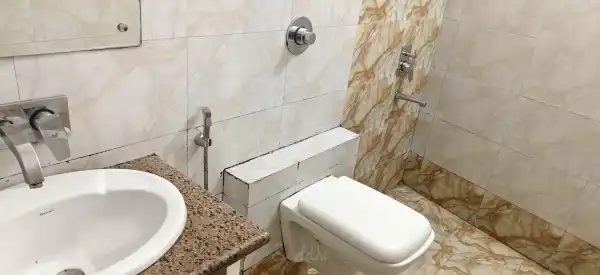 Washroom rn. 105 - HOTEL SIDDHANT