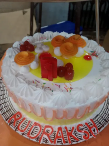 CAKE 18 - पुजा स्वीट्स एण्ड रेस्टोरेंट