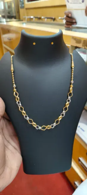 Ladies chains 22k - TARA SHREE JEWELLERS