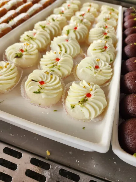 Bangali sweets - SHAGUN SWEETS & RESTAURANT