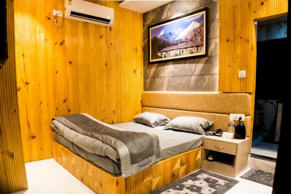  - HOTEL BHAGIRATHI INN